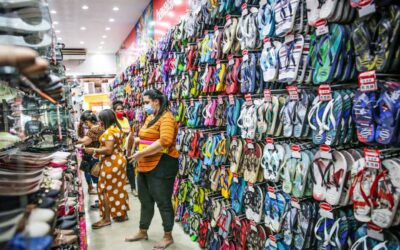 Setor de serviços cresce em julho e chega a nível mais alto em 5 anos